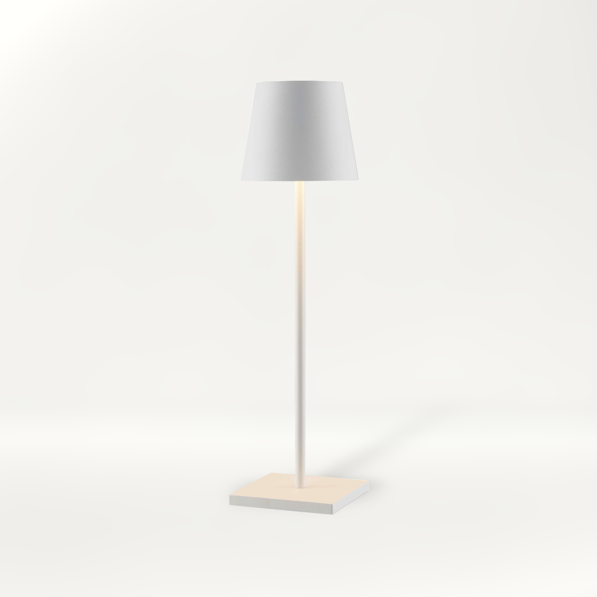 Clio Rechargeable Table Lamp